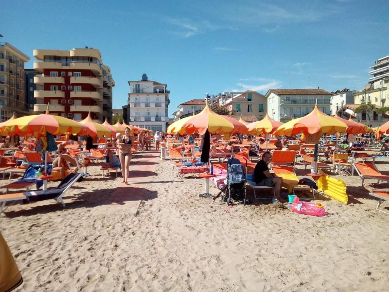 Villa Dolcevita Bellaria-Igea Marina Luaran gambar