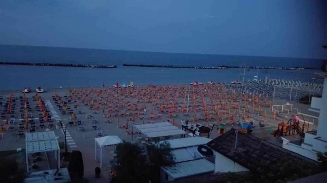 Villa Dolcevita Bellaria-Igea Marina Luaran gambar