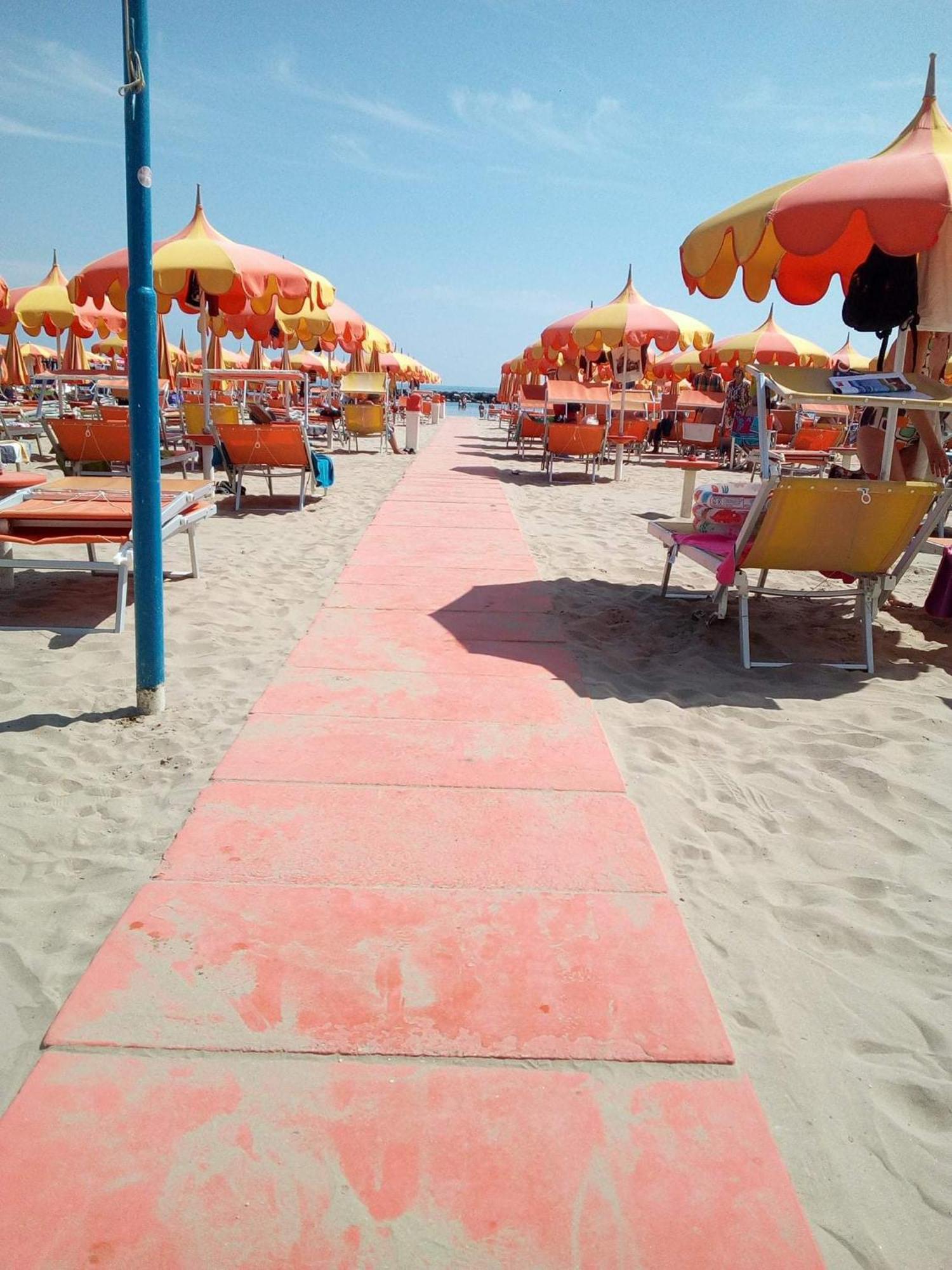 Villa Dolcevita Bellaria-Igea Marina Luaran gambar