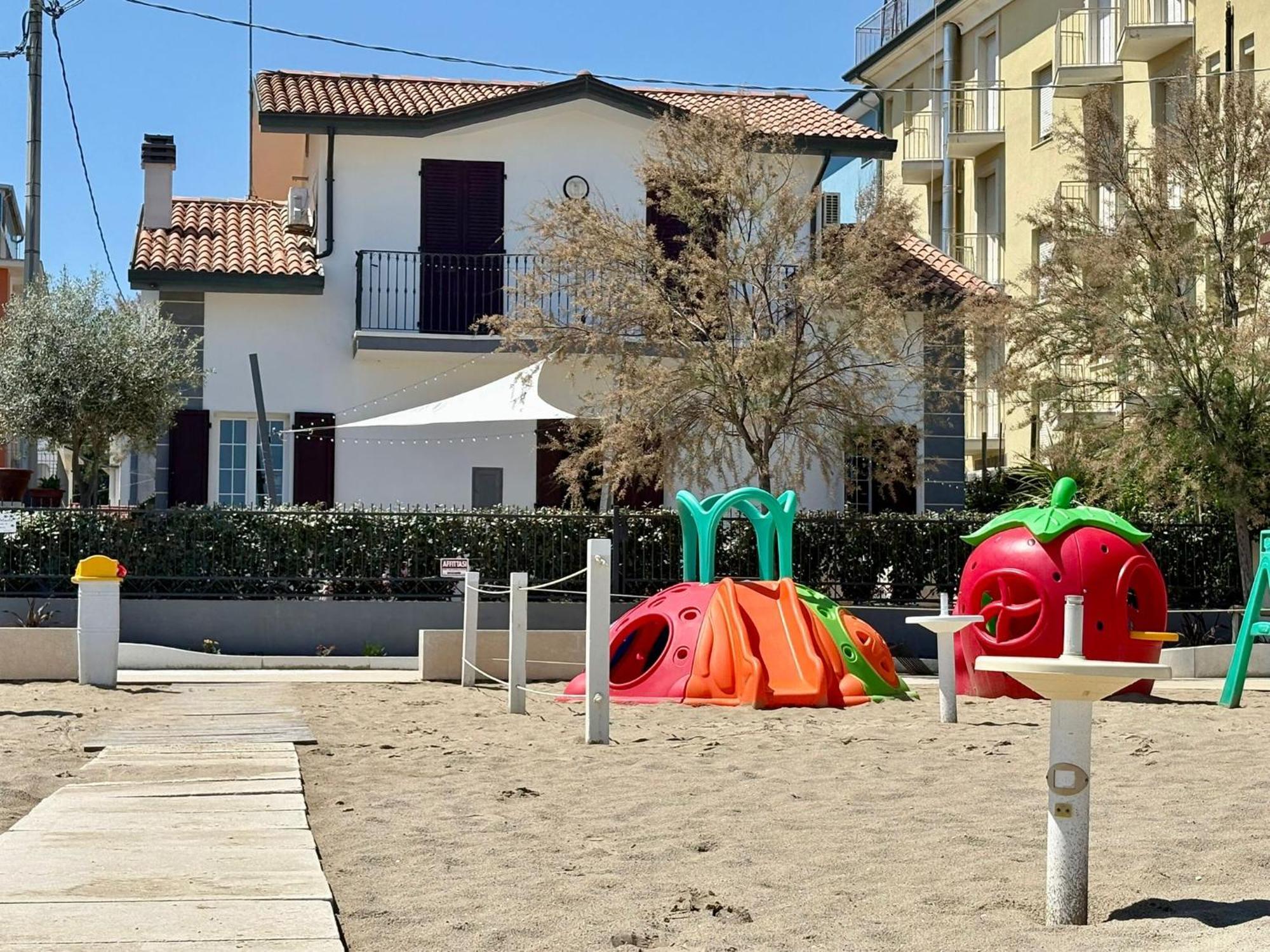 Villa Dolcevita Bellaria-Igea Marina Luaran gambar